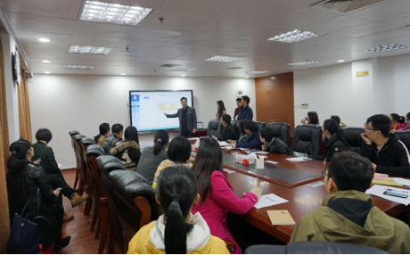 18����LUCK����(�й�)�ɷ����޹�˾